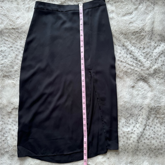 BCBGeneration Size 0 Black front slit midi skirt - Picture 4 of 8